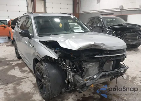 2023 Volkswagen Tiguan 2.0T Se R-Line Black z USA, uszkodzony, nr VIN 3VV8B7AX9PM130501